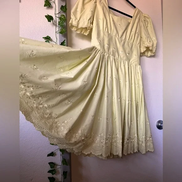Circle Eight Square Dance Fashions Yellow Flowy Western Cowgirl Dress. Size  M/L